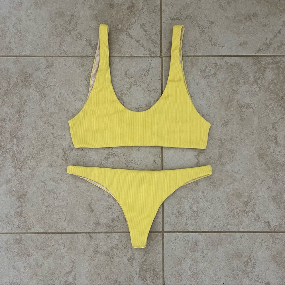 MAI ribbed bikini set